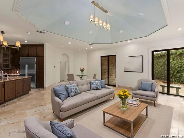 3 BURNHAM GLN San Antonio, TX 78257