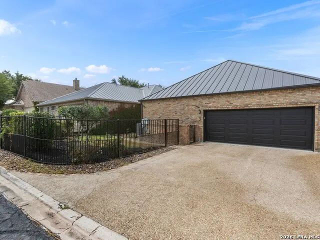 3 BURNHAM GLN San Antonio, TX 78257