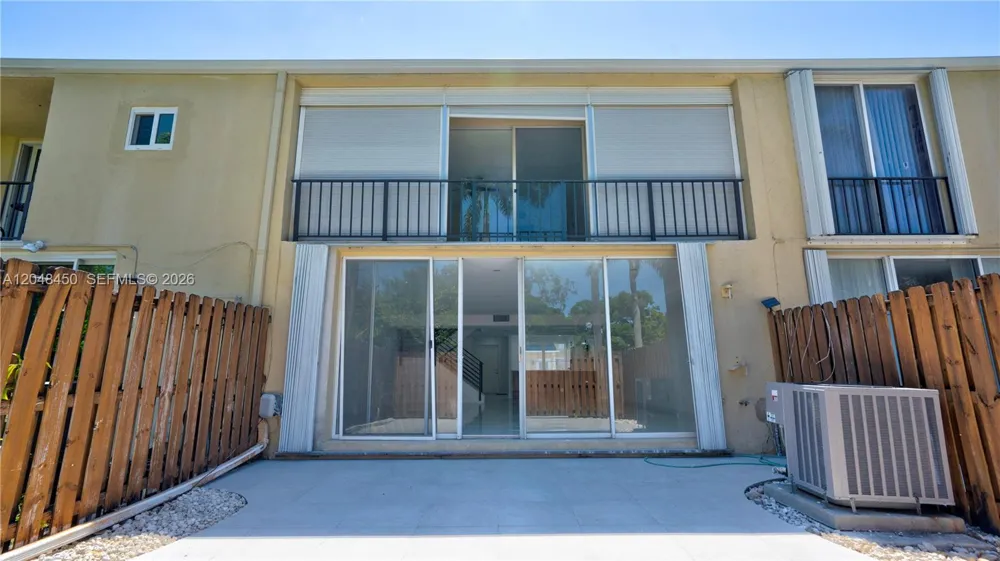 933 NE 24th Ave #169 Hallandale Beach, FL 33009