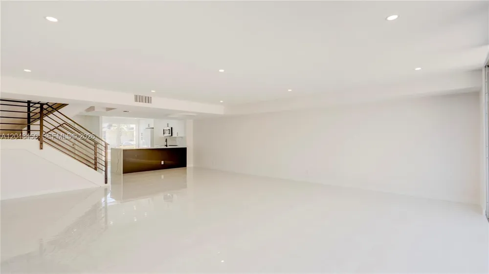 933 NE 24th Ave #169 Hallandale Beach, FL 33009