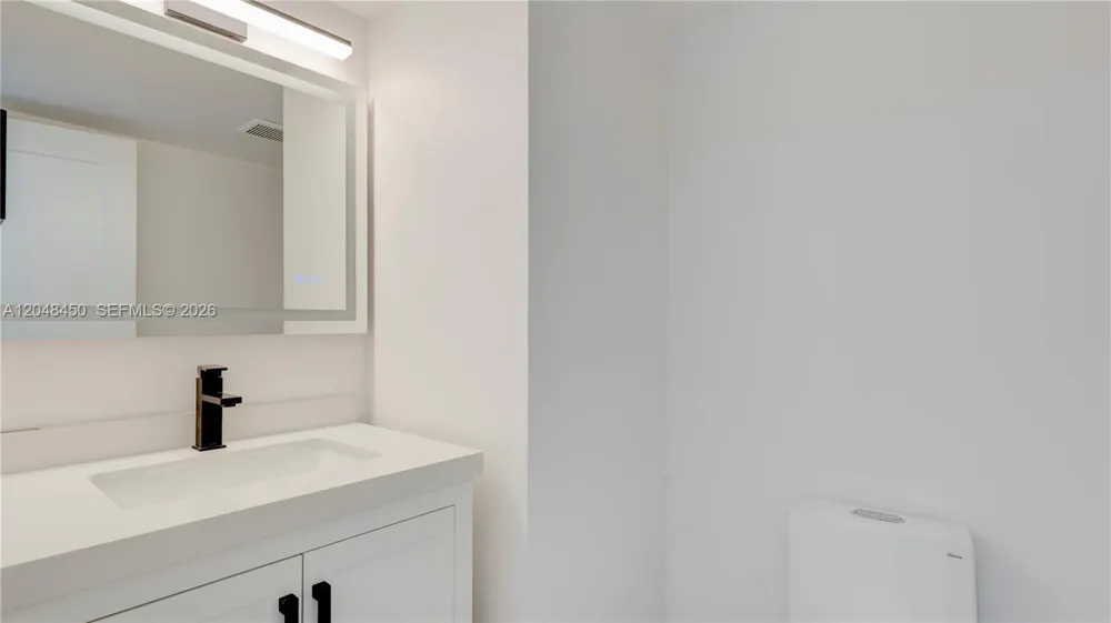 933 NE 24th Ave #169 Hallandale Beach, FL 33009
