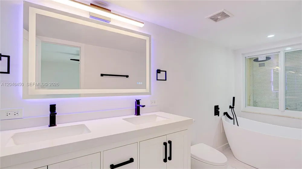 933 NE 24th Ave #169 Hallandale Beach, FL 33009