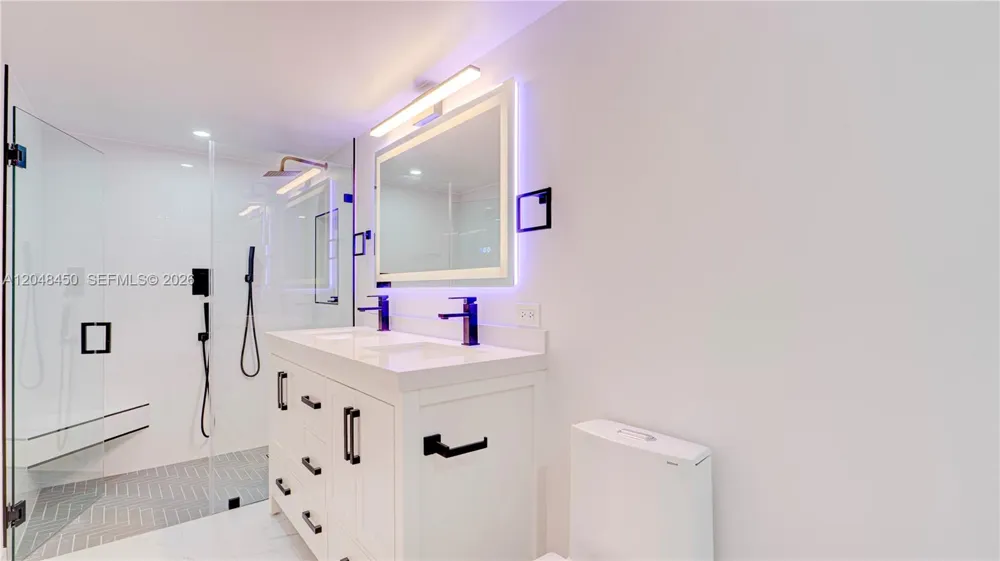 933 NE 24th Ave #169 Hallandale Beach, FL 33009