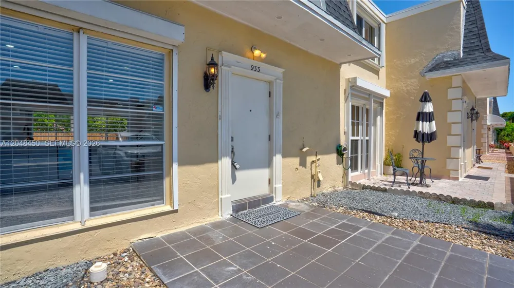 933 NE 24th Ave #169 Hallandale Beach, FL 33009