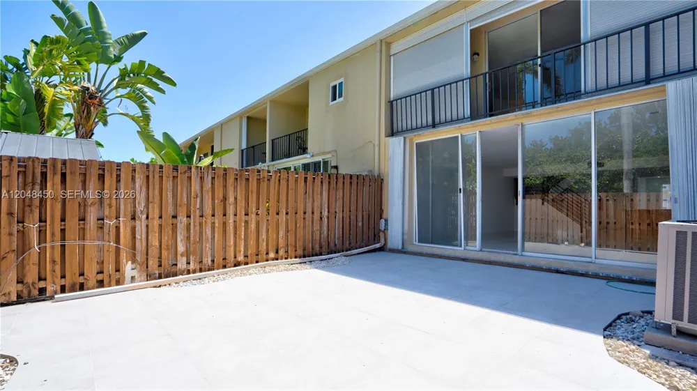 933 NE 24th Ave #169 Hallandale Beach, FL 33009