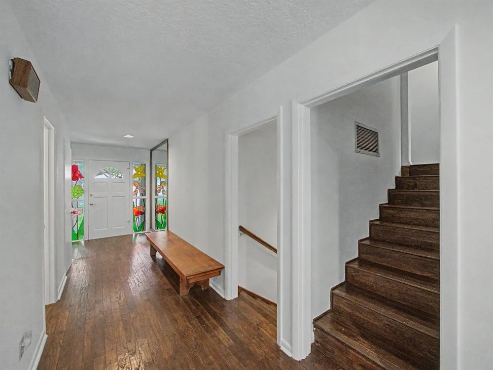 14 Emarita Way Sewalls Point, FL 34996