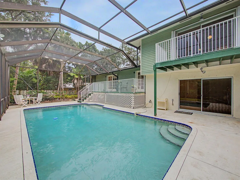 14 Emarita Way Sewalls Point, FL 34996