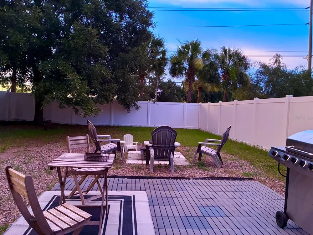 8026 CARRIAGE POINTE DRIVE Gibsonton, FL 33534