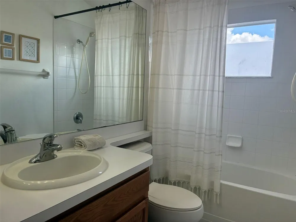 8026 CARRIAGE POINTE DRIVE Gibsonton, FL 33534
