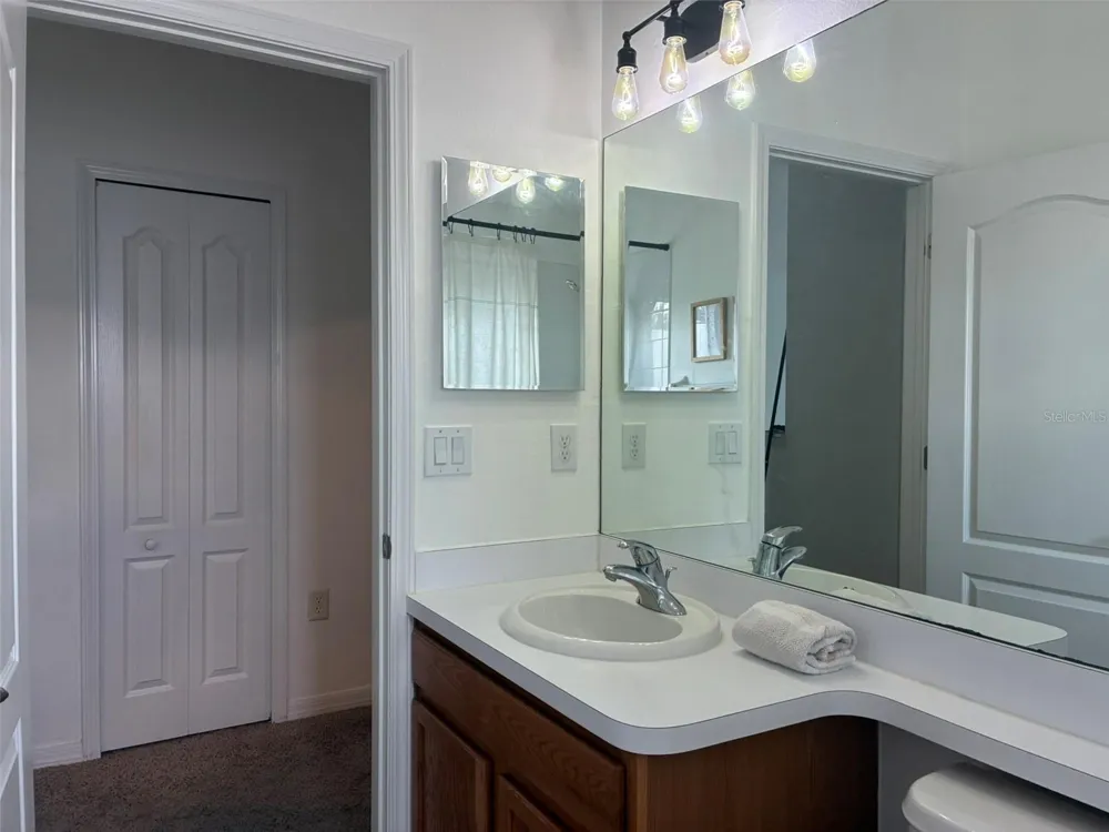 8026 CARRIAGE POINTE DRIVE Gibsonton, FL 33534