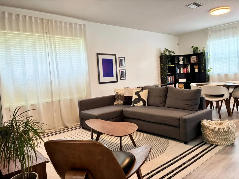 8026 CARRIAGE POINTE DRIVE Gibsonton, FL 33534