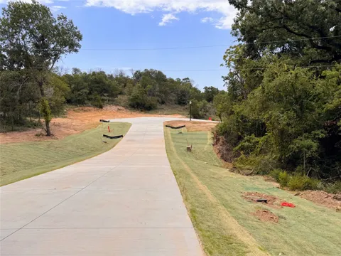 Paradise Cove Road E