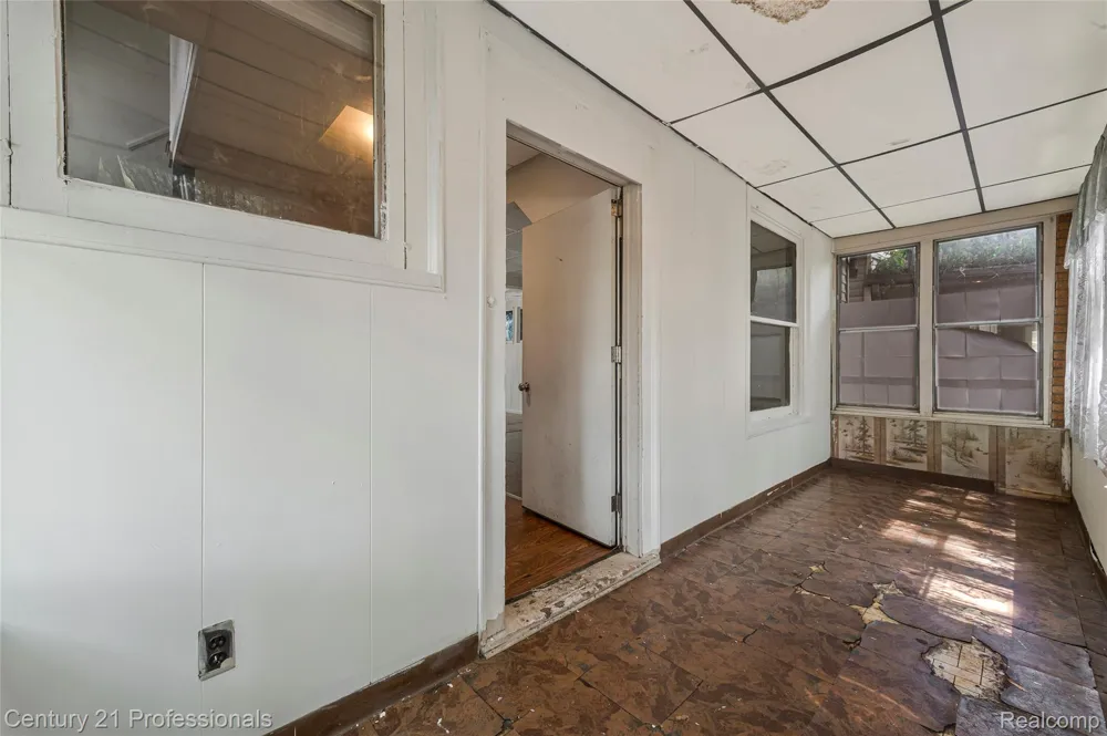 238 Richter St Street River Rouge City, MI 48218