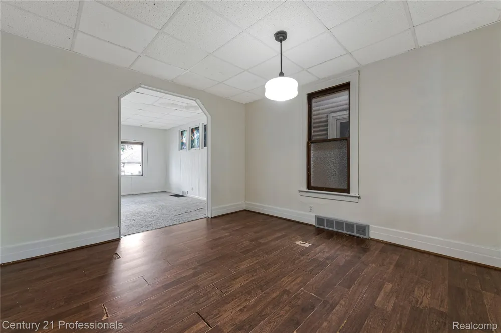 238 Richter St Street River Rouge City, MI 48218
