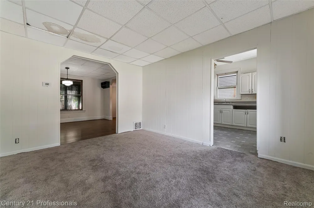 238 Richter St Street River Rouge City, MI 48218
