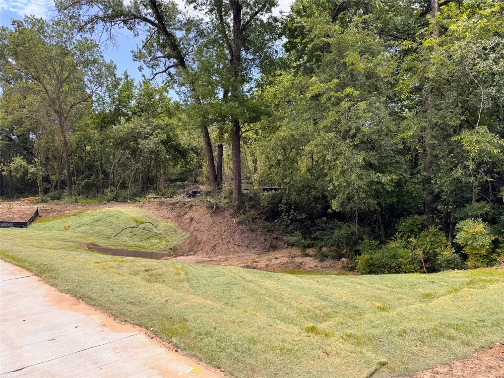Sunset Boulevard E Lakeside, TX 76108