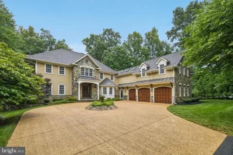 512 SENECA GREEN WAY