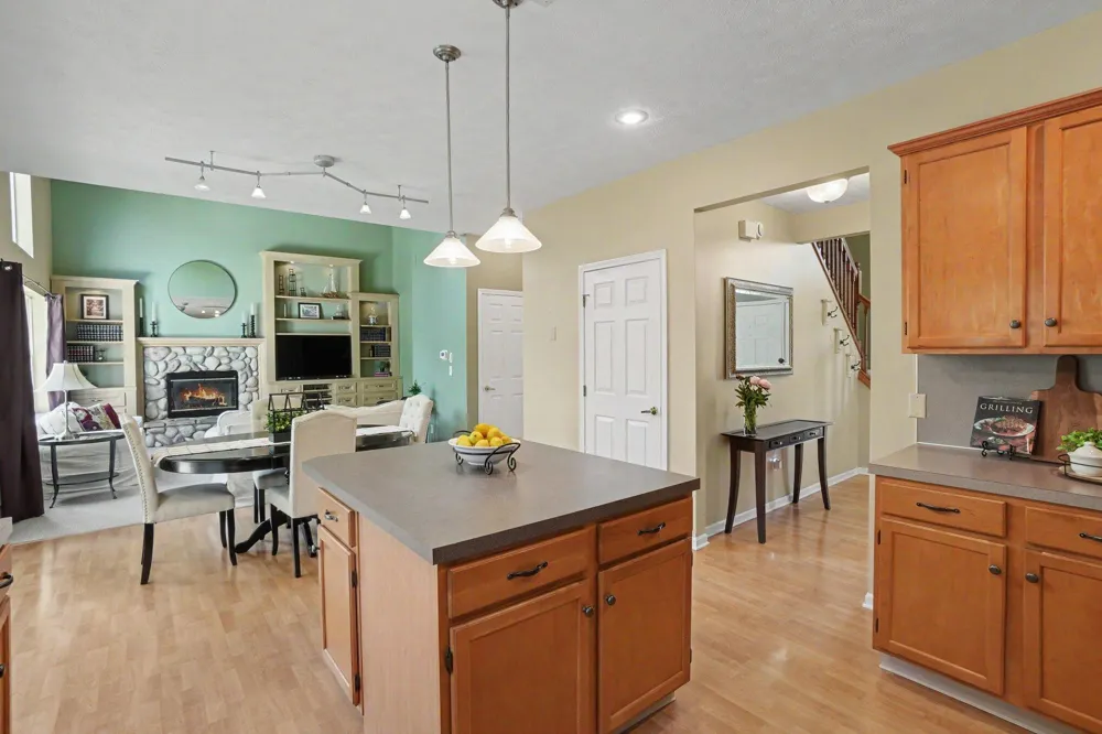 10719 Wood Ridge Drive Zeeland, MI 49464