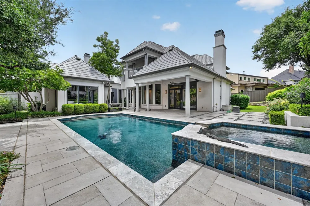 14819 Bellbrook Drive Addison, TX 75254