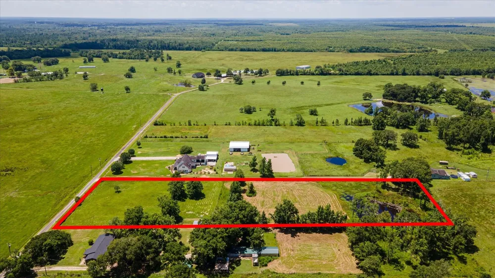 County Road 2046 Hull, TX 77564