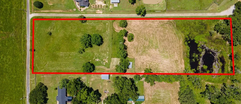 County Road 2046 Hull, TX 77564