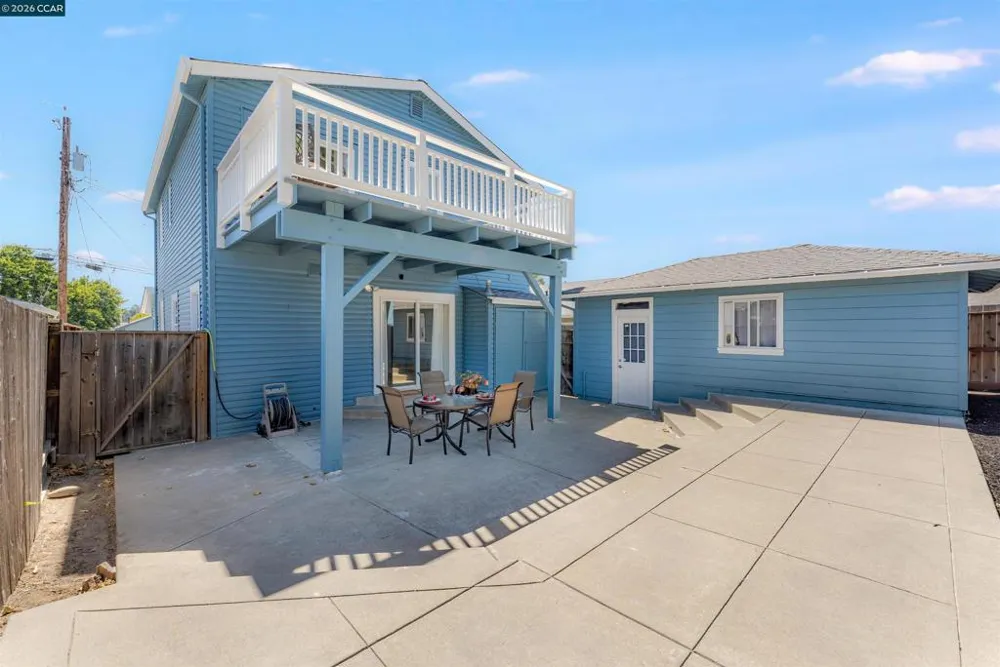 1243 Plaza Dr Martinez, CA 94553