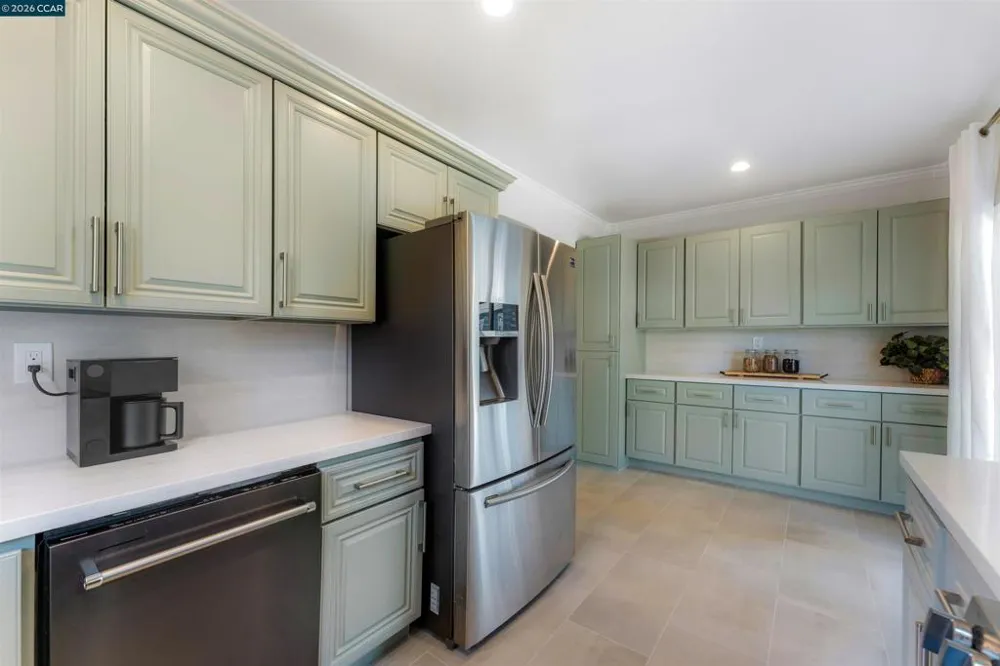 1243 Plaza Dr Martinez, CA 94553