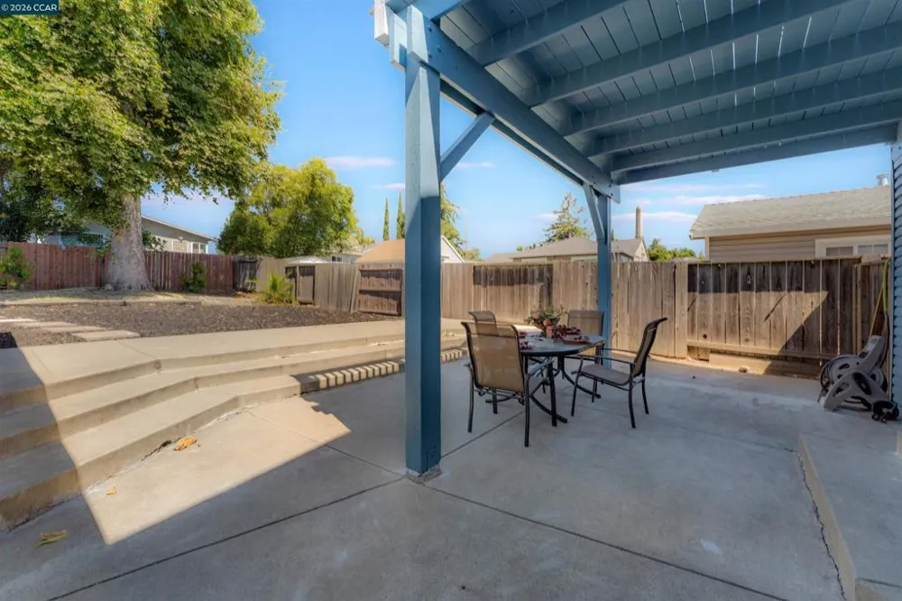 1243 Plaza Dr Martinez, CA 94553