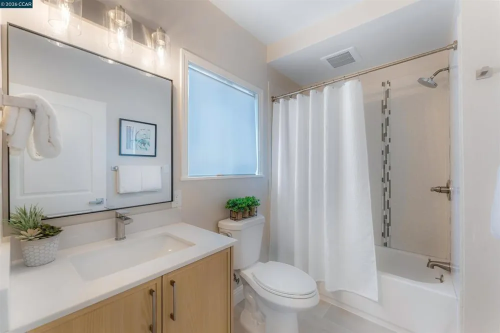1243 Plaza Dr Martinez, CA 94553