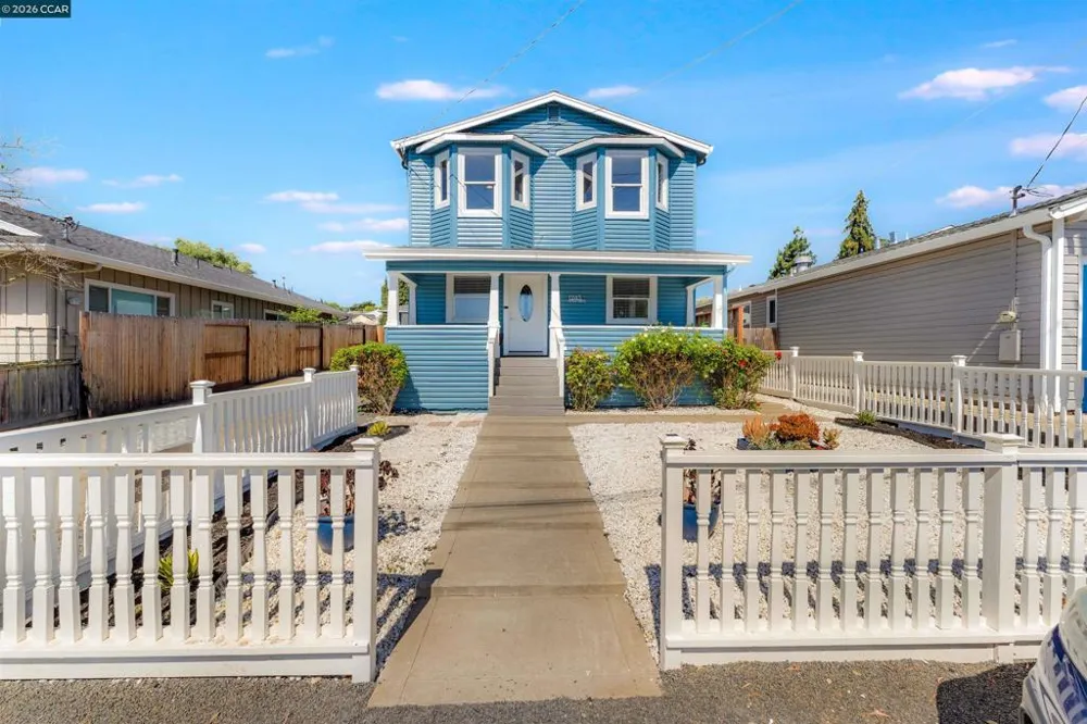 1243 Plaza Dr Martinez, CA 94553