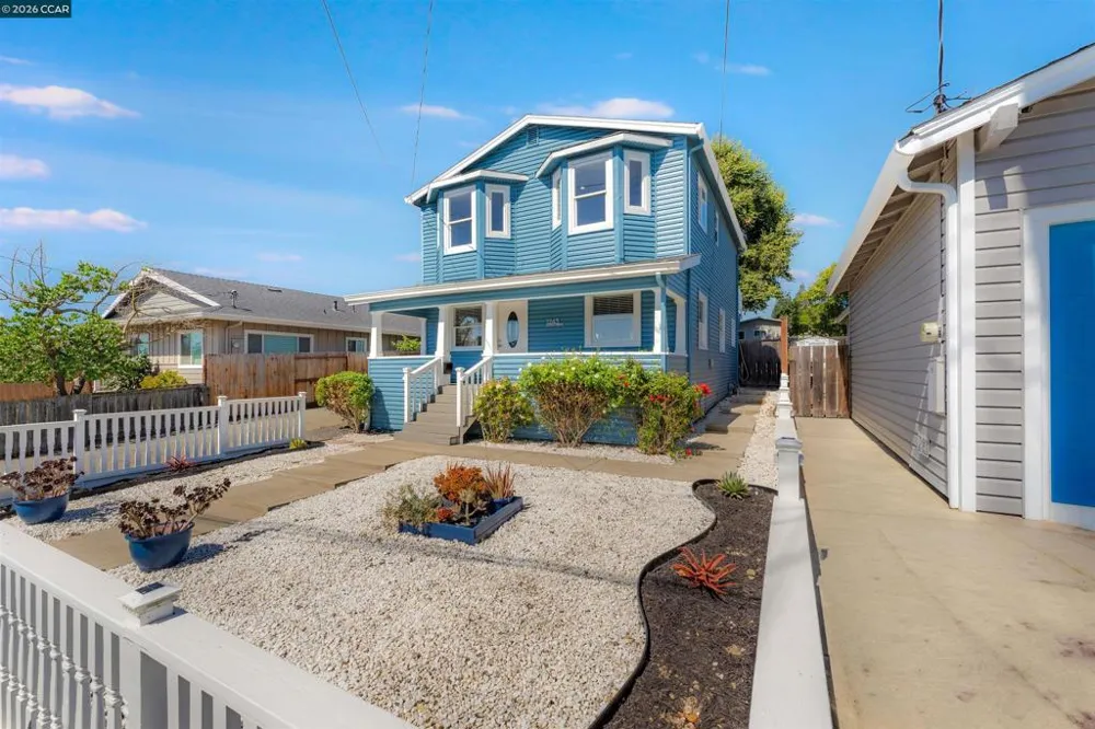 1243 Plaza Dr Martinez, CA 94553