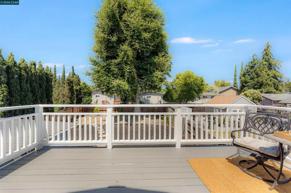 1243 Plaza Dr Martinez, CA 94553