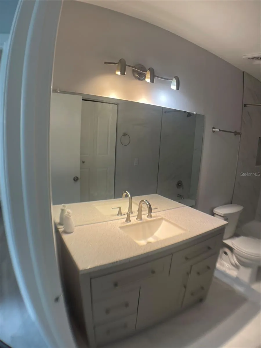 152 DOUGLAS ROAD W #B Oldsmar, FL 34677