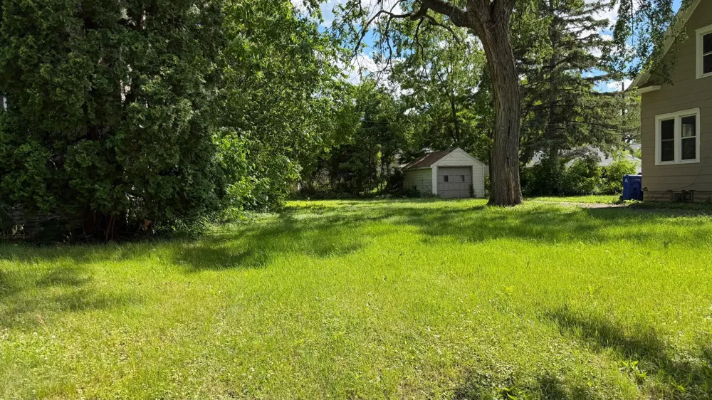 13xx Hewitt Avenue Saint Paul, MN 55104