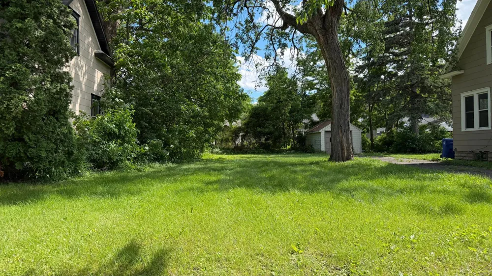 13xx Hewitt Avenue Saint Paul, MN 55104