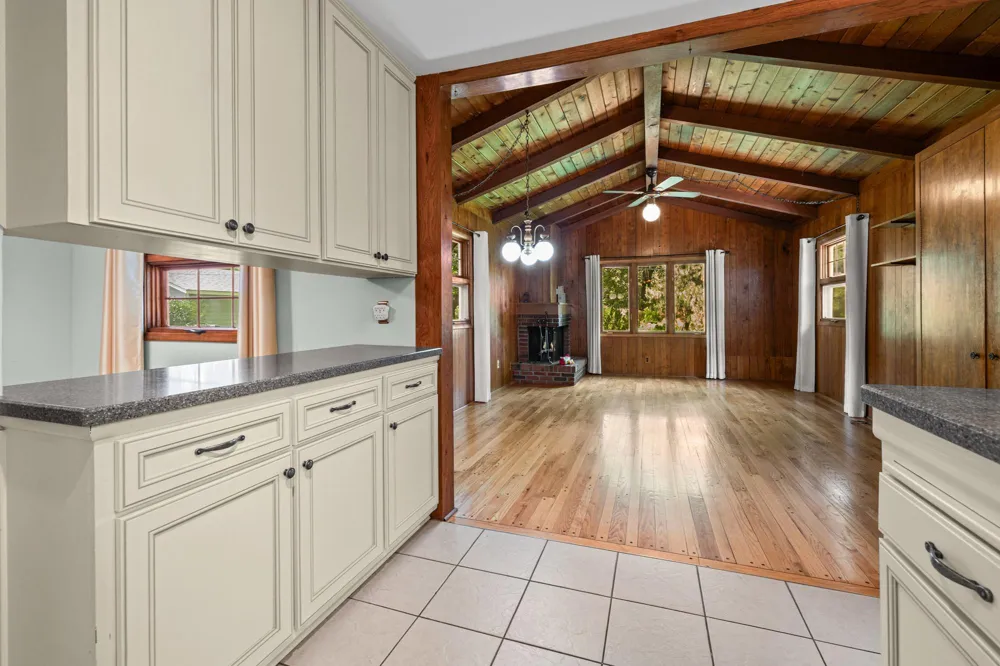 605 Arner Avenue Shoreview, MN 55126