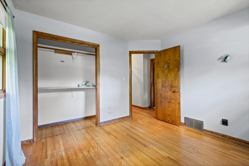 605 Arner Avenue Shoreview, MN 55126