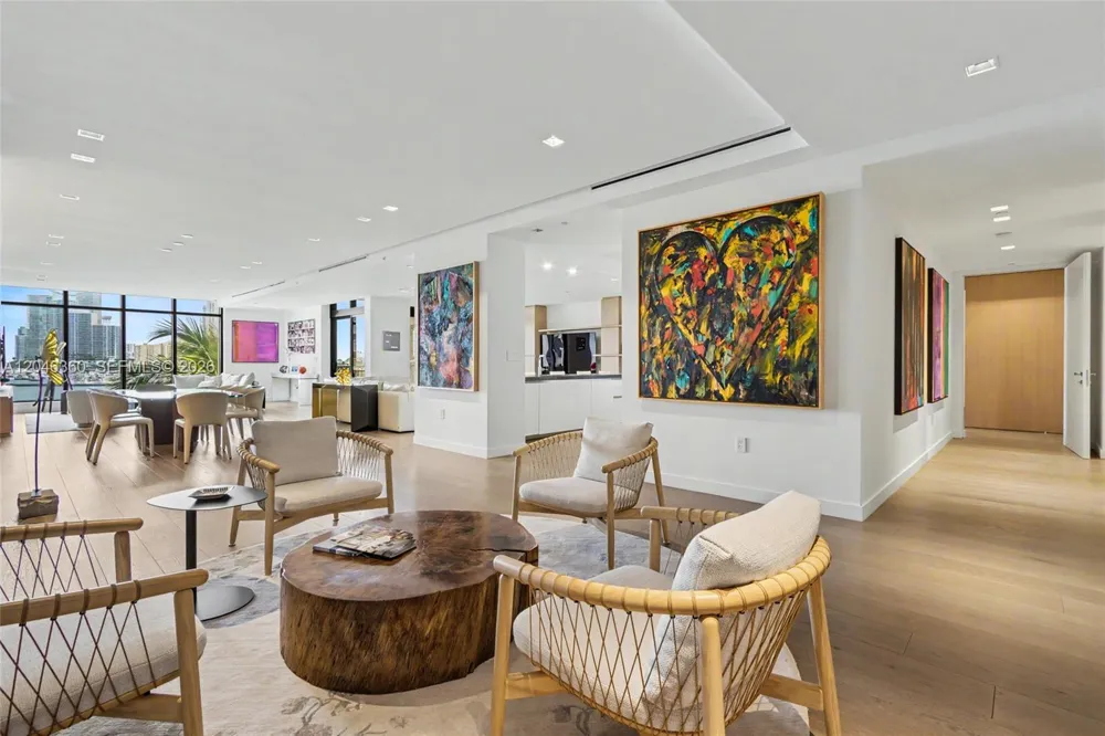 7042 Fisher Island Dr #7042 Miami Beach, FL 33109