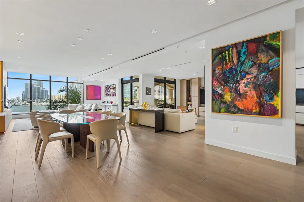 7042 Fisher Island Dr #7042 Miami Beach, FL 33109