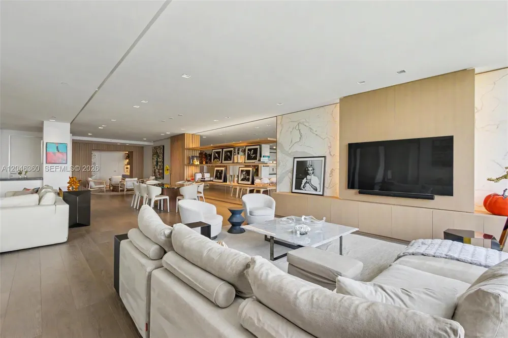 7042 Fisher Island Dr #7042 Miami Beach, FL 33109