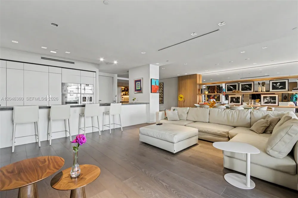 7042 Fisher Island Dr #7042 Miami Beach, FL 33109