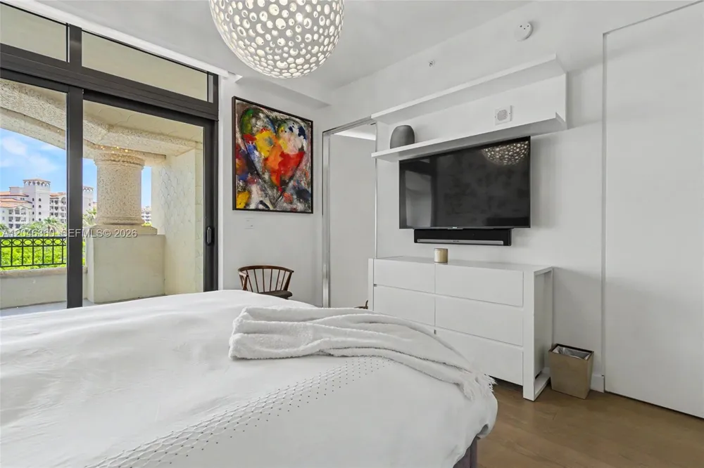 7042 Fisher Island Dr #7042 Miami Beach, FL 33109