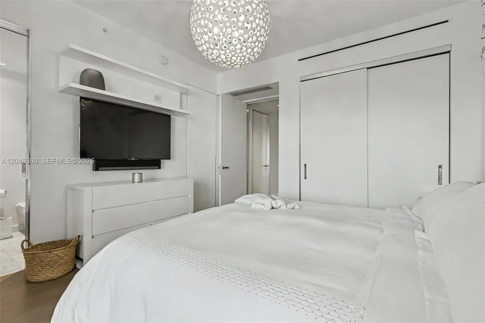 7042 Fisher Island Dr #7042 Miami Beach, FL 33109