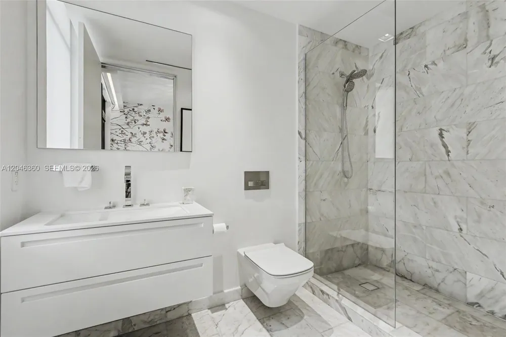 7042 Fisher Island Dr #7042 Miami Beach, FL 33109