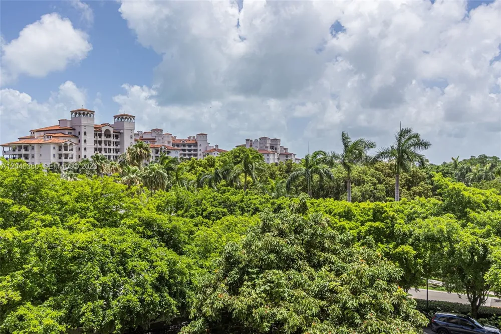 7042 Fisher Island Dr #7042 Miami Beach, FL 33109
