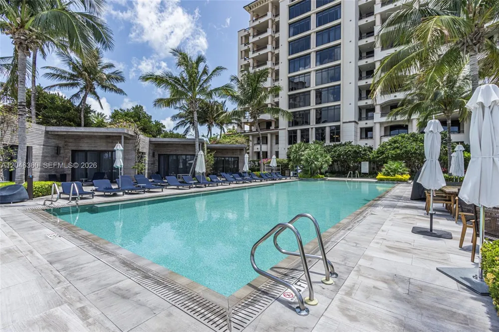 7042 Fisher Island Dr #7042 Miami Beach, FL 33109