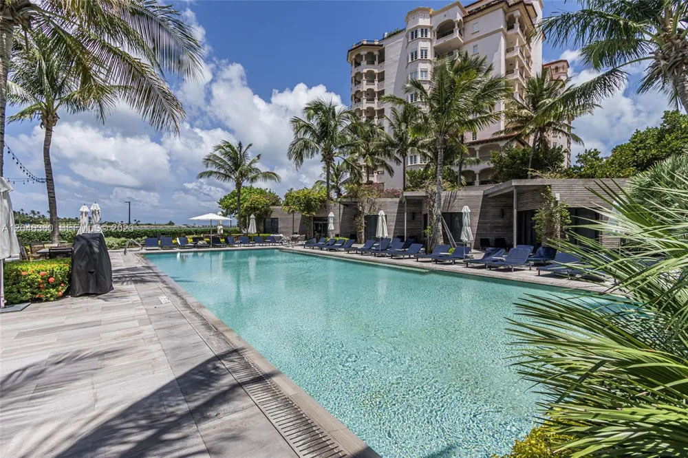 7042 Fisher Island Dr #7042 Miami Beach, FL 33109