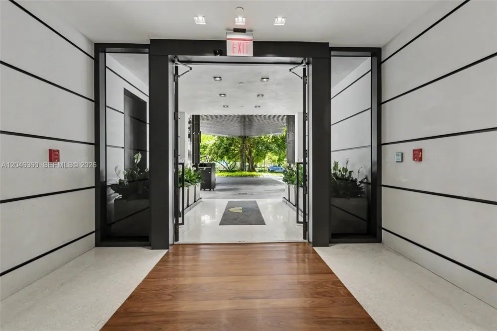 7042 Fisher Island Dr #7042 Miami Beach, FL 33109