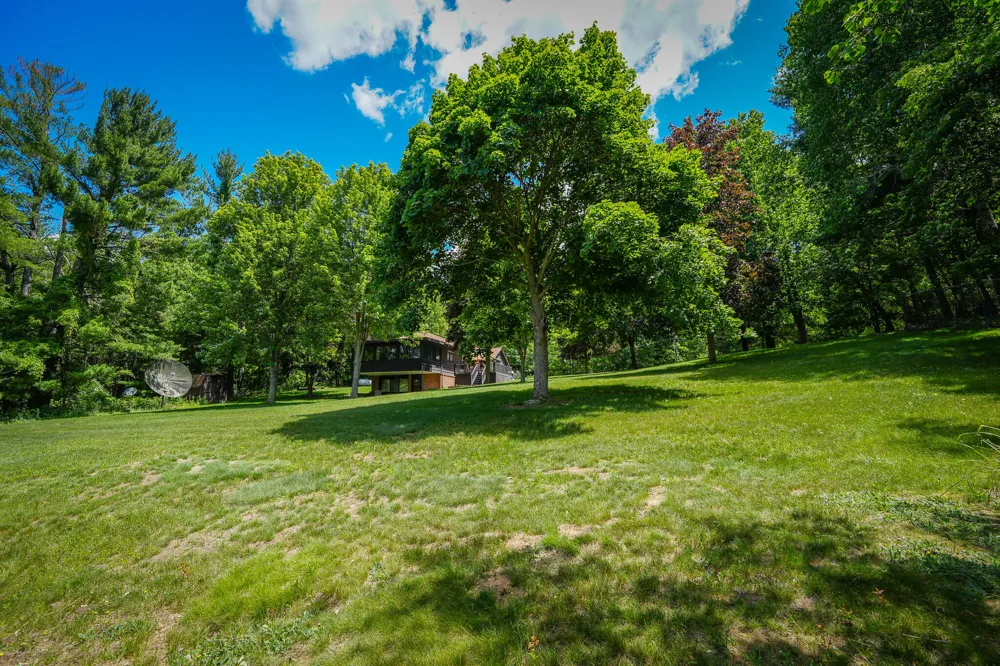 9411 Maple Hill Road Reynolds Township, MI 49329
