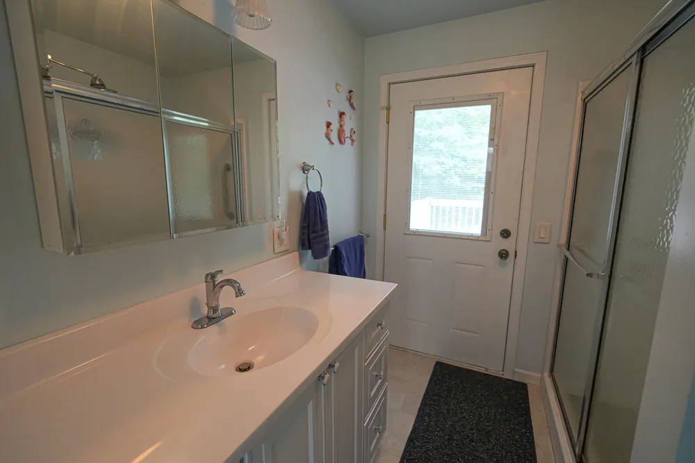 9411 Maple Hill Road Reynolds Township, MI 49329
